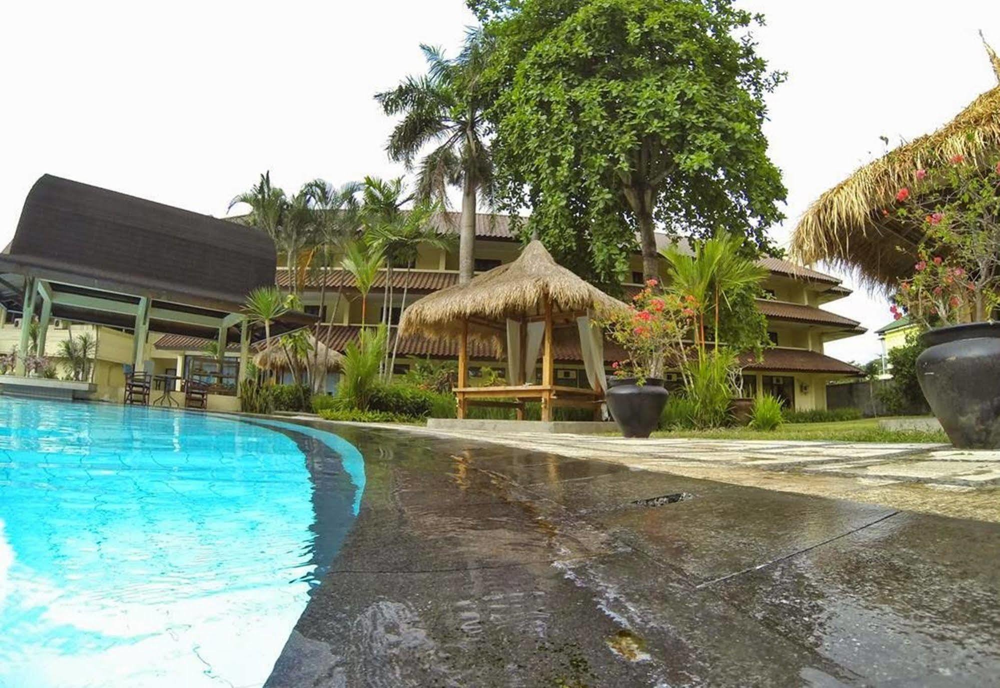 Grand Legi Hotel Mataram Exterior foto